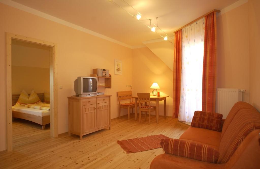 Hotel Garni Huegellandhof Neuhaus am Klausenbach Ruang foto