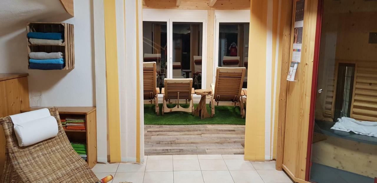 Hotel Garni Huegellandhof Neuhaus am Klausenbach Bagian luar foto